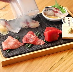 小皿料理 まぐろとさば 西新宿