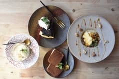 cafe & salon HA.NA.RE. ハナレ