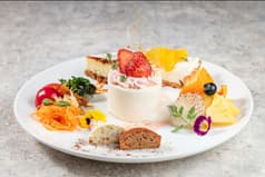 Jade cake cafe