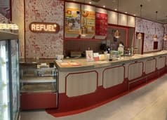 REFUEL+cafe & bar リフュールプラスカフェアンドバー