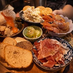 【全席喫煙可】汁パスタと小皿料理大衆洋酒場ニャンコ