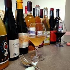 ワイン&デリ バレーナ