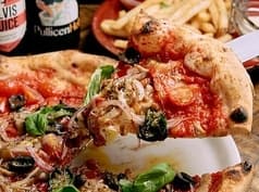 DUMBO ダンボ PIZZA FACTORY 横浜