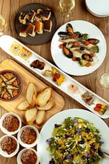 発酵アトリエ Dining & Cheesecake