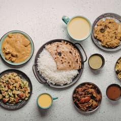 サガルマータ 伊勢原店