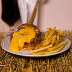KAKUMEI Burger&Cafe