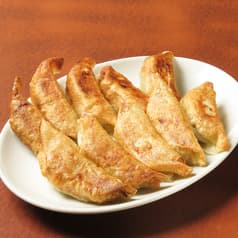 とんとん餃子 華苑飯店