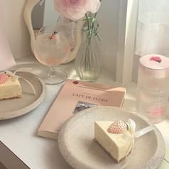 cafe nom.