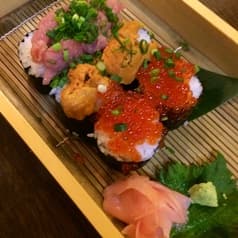 上小路 ざくろ