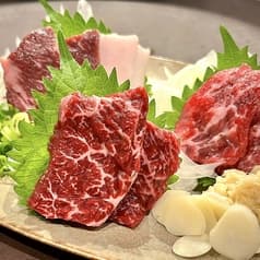 日本のお酒と馬肉料理 うまえびす