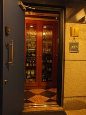 Bar B