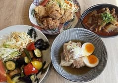 イズミ食堂