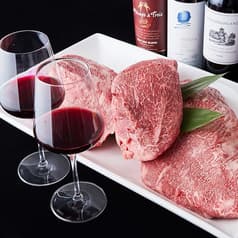 和牛赤身&wine 焼肉 山 zan