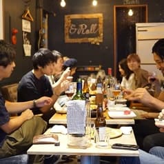 シモキタザワ カクレガ カフェダイニング＆ROLL アンドロール