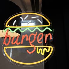 【1/18OPEN予定！】NEW YORK Burger　新大久保駅前店