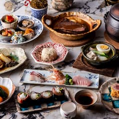 日吉 飯酒トモエ