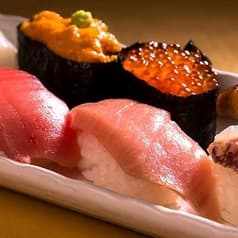 寿司と肉と日本酒 だんらん