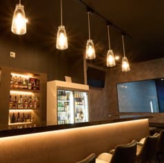 Golf Bar Holly &R3 ゴルフバーホーリーアンドアールスリー