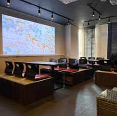 ダイニングラウンジみい