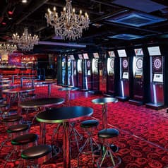 ダイニングダーツバーBee 立川SOUTH